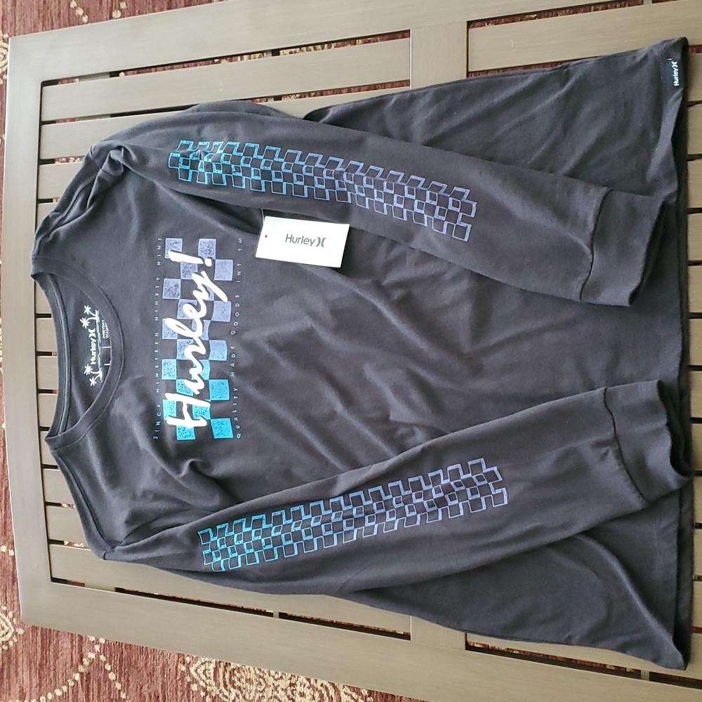 Hurley long sleeve tshirt NWT